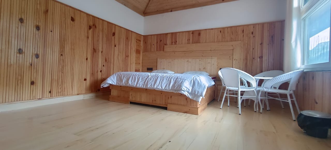 Super Deluxe - Bedroom